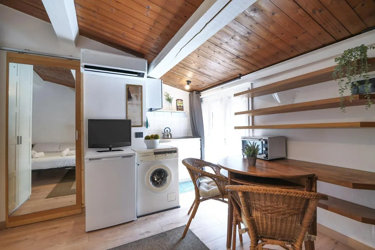 Apartamento Primopiano - Colonne 67 Milán 0*,